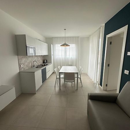 Woody Green Charming Apartments - Agenzia Cocal Каорле Екстериор снимка